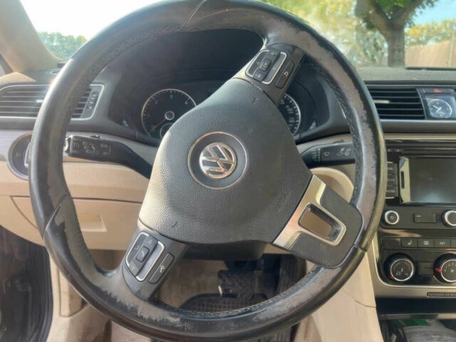 Черный Фольксваген Пассат, объемом двигателя 2 л и пробегом 86 тыс. км за 3500 $, фото 6 на Automoto.ua