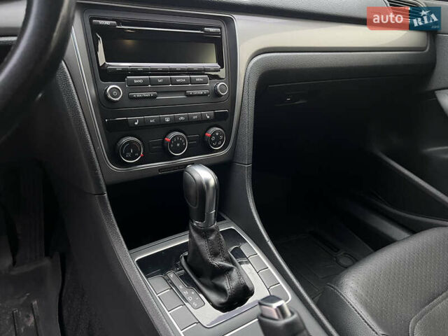 Чорний Фольксваген Пассат, об'ємом двигуна 1.8 л та пробігом 191 тис. км за 10300 $, фото 29 на Automoto.ua