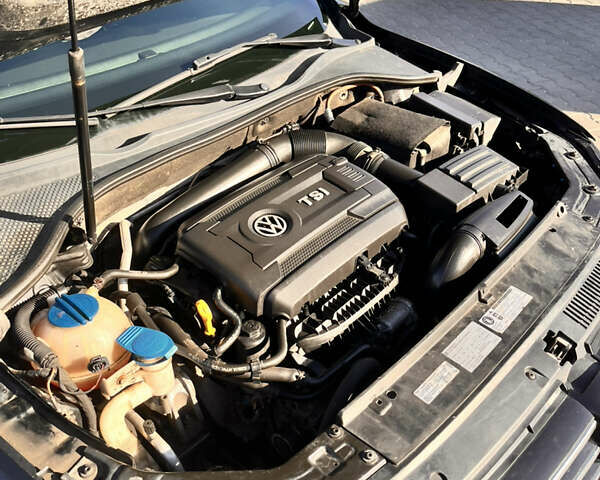 Черный Фольксваген Пассат, объемом двигателя 1.8 л и пробегом 211 тыс. км за 10500 $, фото 18 на Automoto.ua