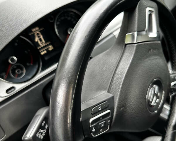 Чорний Фольксваген Пассат, об'ємом двигуна 1.6 л та пробігом 262 тис. км за 11300 $, фото 14 на Automoto.ua