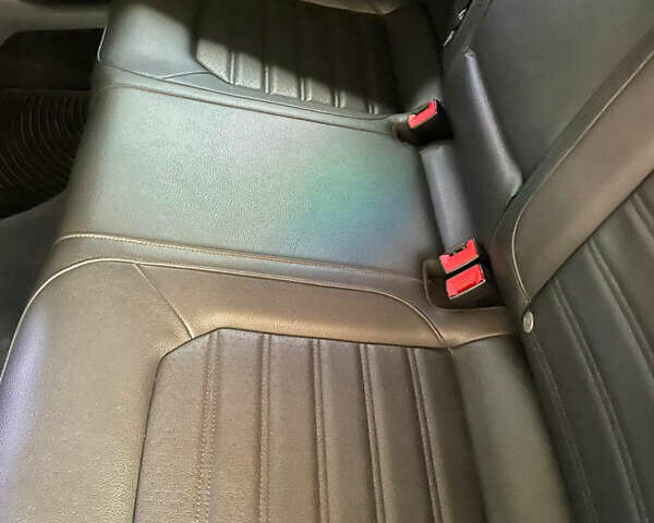 Черный Фольксваген Пассат, объемом двигателя 1.8 л и пробегом 211 тыс. км за 10500 $, фото 24 на Automoto.ua