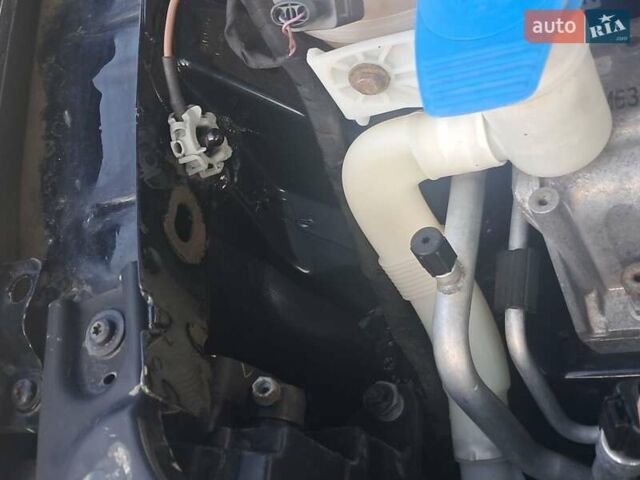 Черный Фольксваген Пассат, объемом двигателя 1.8 л и пробегом 198 тыс. км за 9950 $, фото 3 на Automoto.ua