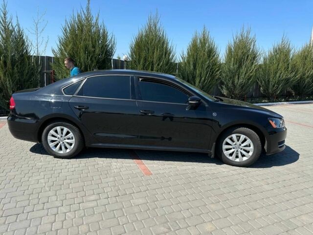 Черный Фольксваген Пассат, объемом двигателя 1.8 л и пробегом 148 тыс. км за 9400 $, фото 4 на Automoto.ua