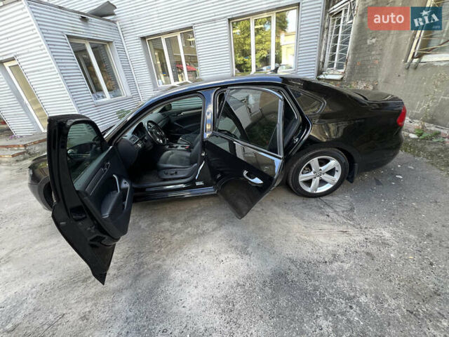 Черный Фольксваген Пассат, объемом двигателя 1.8 л и пробегом 185 тыс. км за 11500 $, фото 5 на Automoto.ua