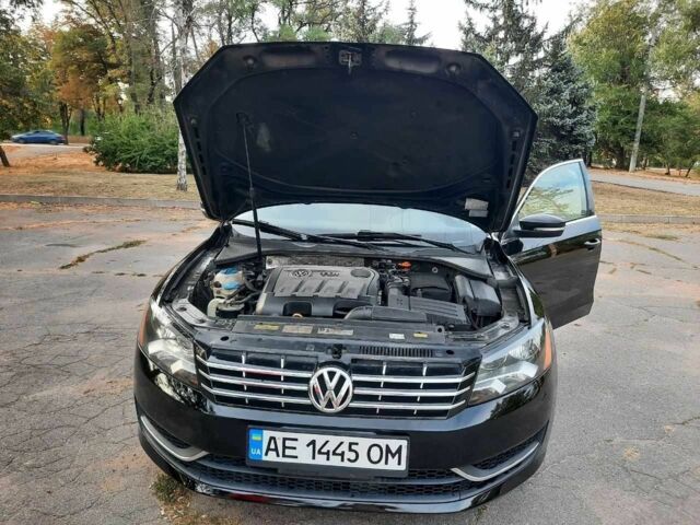 Чорний Фольксваген Пассат, об'ємом двигуна 2 л та пробігом 300 тис. км за 9499 $, фото 7 на Automoto.ua