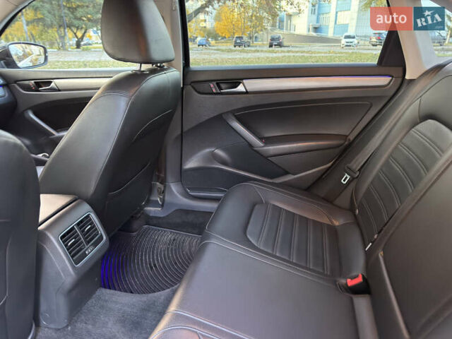 Чорний Фольксваген Пассат, об'ємом двигуна 1.8 л та пробігом 184 тис. км за 11000 $, фото 20 на Automoto.ua