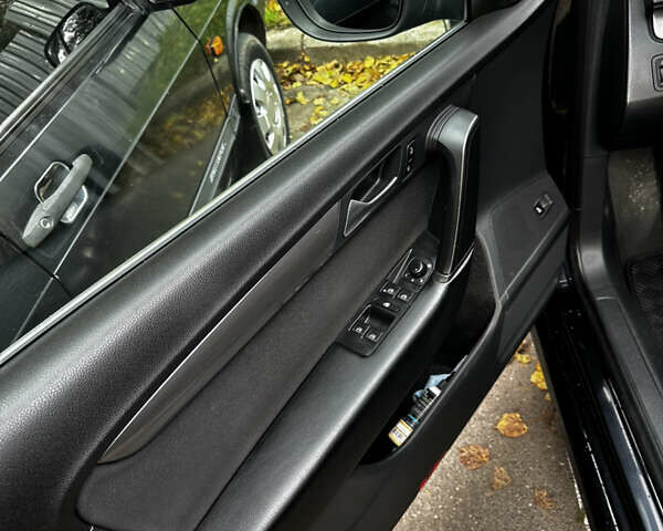 Чорний Фольксваген Пассат, об'ємом двигуна 1.6 л та пробігом 262 тис. км за 11300 $, фото 3 на Automoto.ua