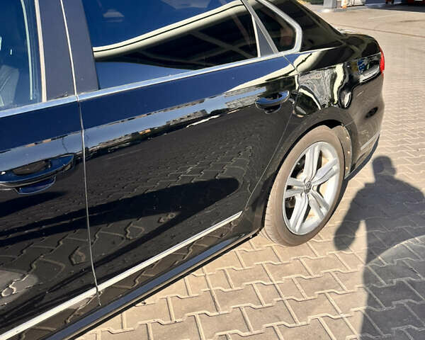 Черный Фольксваген Пассат, объемом двигателя 1.8 л и пробегом 211 тыс. км за 10500 $, фото 5 на Automoto.ua