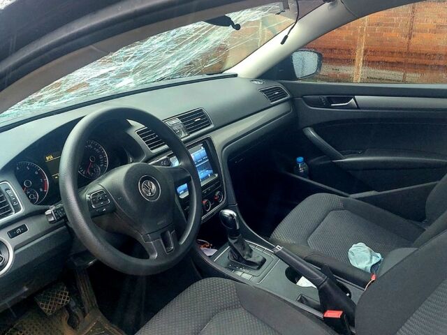 Черный Фольксваген Пассат, объемом двигателя 1.8 л и пробегом 87 тыс. км за 5500 $, фото 12 на Automoto.ua