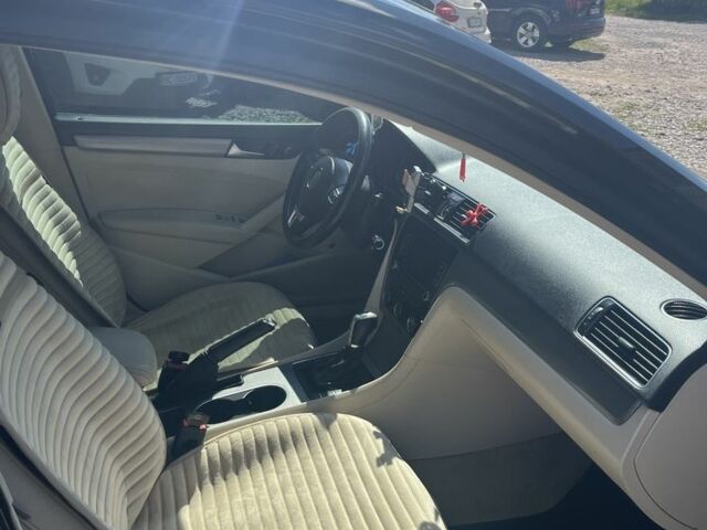 Черный Фольксваген Пассат, объемом двигателя 2 л и пробегом 170 тыс. км за 13347 $, фото 3 на Automoto.ua