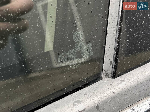 Чорний Фольксваген Пассат, об'ємом двигуна 1.8 л та пробігом 191 тис. км за 10300 $, фото 65 на Automoto.ua