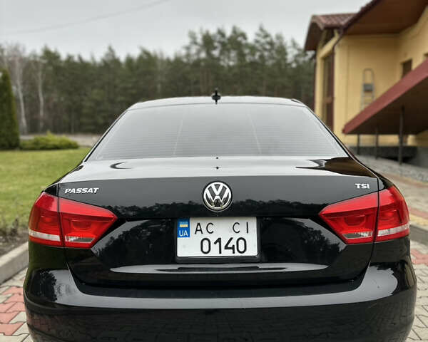 Черный Фольксваген Пассат, объемом двигателя 1.8 л и пробегом 247 тыс. км за 11000 $, фото 3 на Automoto.ua