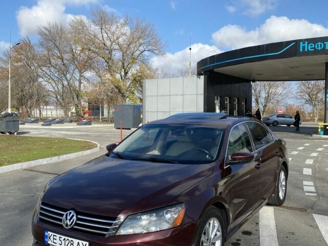 Чорний Фольксваген Пассат, об'ємом двигуна 2 л та пробігом 240 тис. км за 8799 $, фото 2 на Automoto.ua