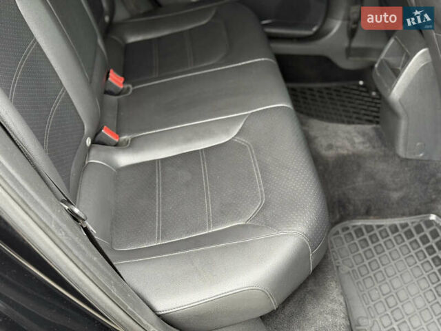 Чорний Фольксваген Пассат, об'ємом двигуна 1.8 л та пробігом 235 тис. км за 8999 $, фото 11 на Automoto.ua