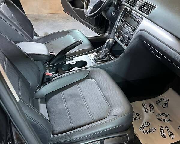 Чорний Фольксваген Пассат, об'ємом двигуна 1.8 л та пробігом 170 тис. км за 9299 $, фото 2 на Automoto.ua