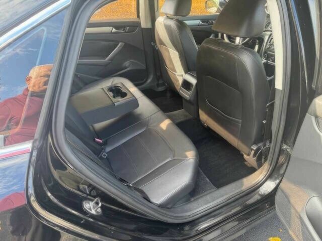 Черный Фольксваген Пассат, объемом двигателя 1.8 л и пробегом 89 тыс. км за 7000 $, фото 8 на Automoto.ua