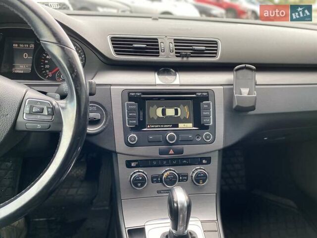 Черный Фольксваген Пассат, объемом двигателя 1.6 л и пробегом 237 тыс. км за 11500 $, фото 6 на Automoto.ua