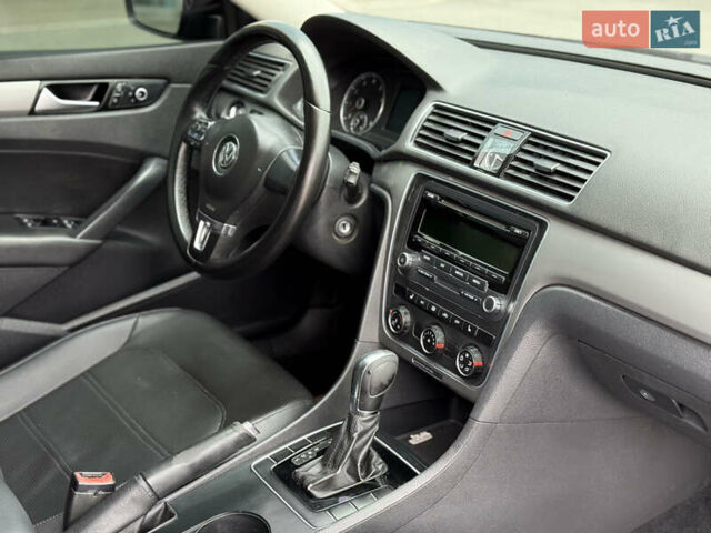 Чорний Фольксваген Пассат, об'ємом двигуна 1.8 л та пробігом 235 тис. км за 8999 $, фото 12 на Automoto.ua