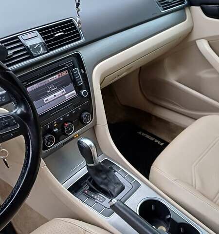 Чорний Фольксваген Пассат, об'ємом двигуна 1.97 л та пробігом 256 тис. км за 10500 $, фото 15 на Automoto.ua