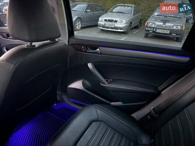 Чорний Фольксваген Пассат, об'ємом двигуна 1.8 л та пробігом 184 тис. км за 11000 $, фото 24 на Automoto.ua