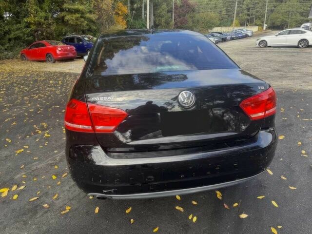 Черный Фольксваген Пассат, объемом двигателя 1.8 л и пробегом 89 тыс. км за 7000 $, фото 4 на Automoto.ua