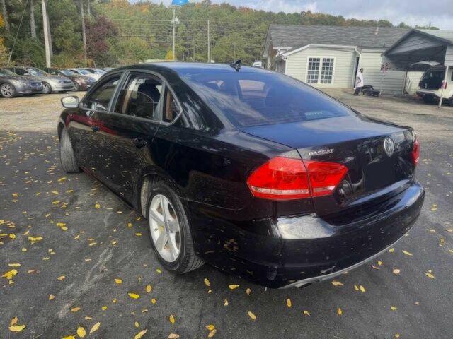 Черный Фольксваген Пассат, объемом двигателя 1.8 л и пробегом 89 тыс. км за 7000 $, фото 5 на Automoto.ua