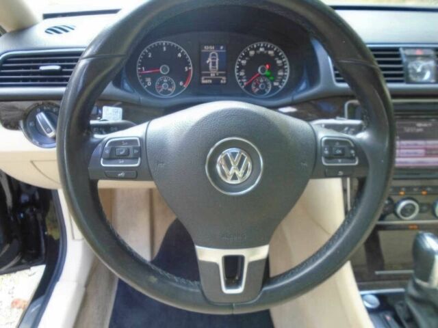 Черный Фольксваген Пассат, объемом двигателя 2 л и пробегом 87 тыс. км за 10200 $, фото 9 на Automoto.ua