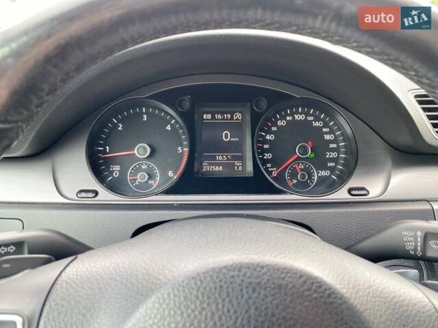 Черный Фольксваген Пассат, объемом двигателя 1.6 л и пробегом 237 тыс. км за 11500 $, фото 13 на Automoto.ua