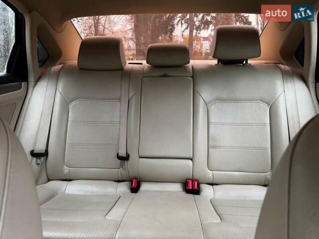 Черный Фольксваген Пассат, объемом двигателя 1.8 л и пробегом 140 тыс. км за 10990 $, фото 19 на Automoto.ua