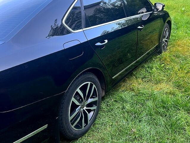 Черный Фольксваген Пассат, объемом двигателя 1.8 л и пробегом 0 тыс. км за 11800 $, фото 4 на Automoto.ua