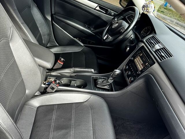 Черный Фольксваген Пассат, объемом двигателя 1.8 л и пробегом 200 тыс. км за 10000 $, фото 10 на Automoto.ua