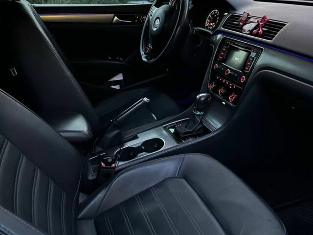 Черный Фольксваген Пассат, объемом двигателя 1.8 л и пробегом 180 тыс. км за 10500 $, фото 7 на Automoto.ua