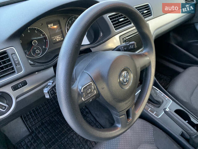 Черный Фольксваген Пассат, объемом двигателя 1.8 л и пробегом 150 тыс. км за 7750 $, фото 20 на Automoto.ua