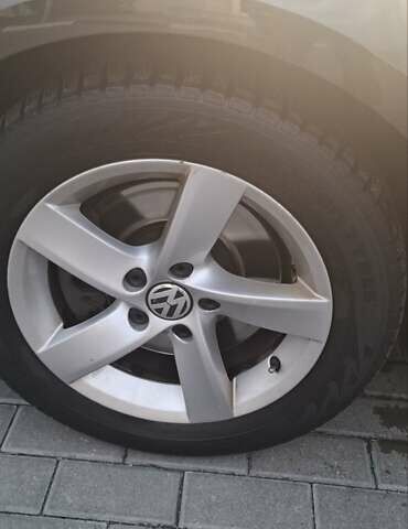 Чорний Фольксваген Пассат, об'ємом двигуна 1.97 л та пробігом 176 тис. км за 13700 $, фото 5 на Automoto.ua