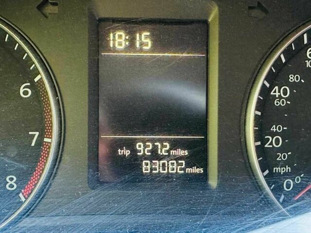 Черный Фольксваген Пассат, объемом двигателя 1.8 л и пробегом 137 тыс. км за 8700 $, фото 6 на Automoto.ua