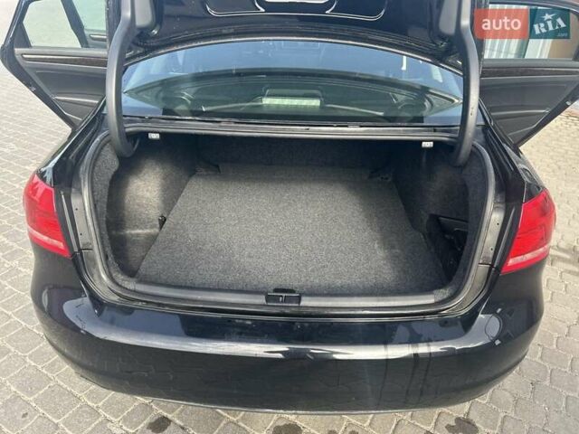 Чорний Фольксваген Пассат, об'ємом двигуна 2 л та пробігом 150 тис. км за 12500 $, фото 14 на Automoto.ua