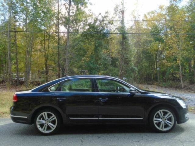 Черный Фольксваген Пассат, объемом двигателя 2 л и пробегом 87 тыс. км за 10200 $, фото 3 на Automoto.ua