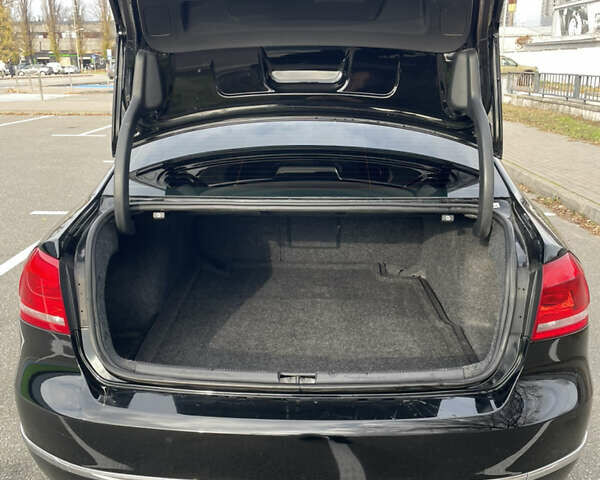 Черный Фольксваген Пассат, объемом двигателя 1.8 л и пробегом 80 тыс. км за 15400 $, фото 1 на Automoto.ua