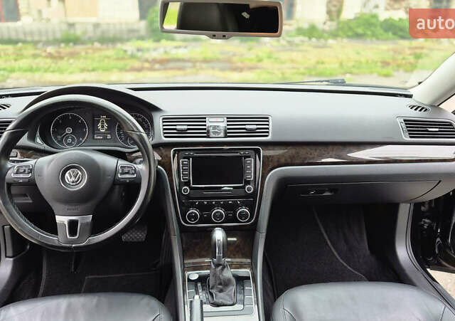 Черный Фольксваген Пассат, объемом двигателя 2 л и пробегом 214 тыс. км за 11800 $, фото 13 на Automoto.ua