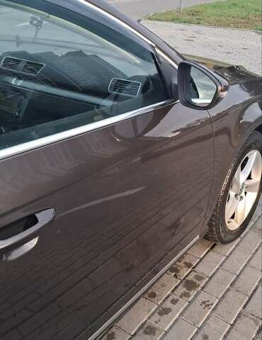 Чорний Фольксваген Пассат, об'ємом двигуна 1.97 л та пробігом 176 тис. км за 13700 $, фото 16 на Automoto.ua