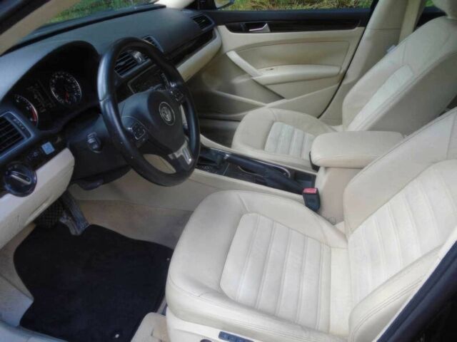 Черный Фольксваген Пассат, объемом двигателя 2 л и пробегом 87 тыс. км за 10200 $, фото 8 на Automoto.ua