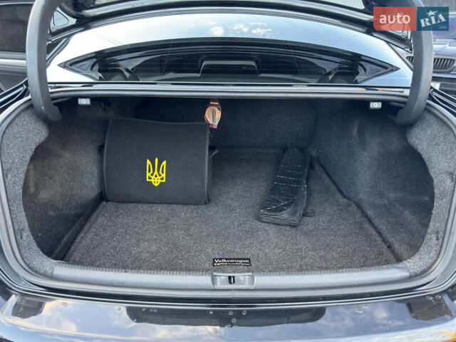 Чорний Фольксваген Пассат, об'ємом двигуна 1.8 л та пробігом 184 тис. км за 11000 $, фото 28 на Automoto.ua