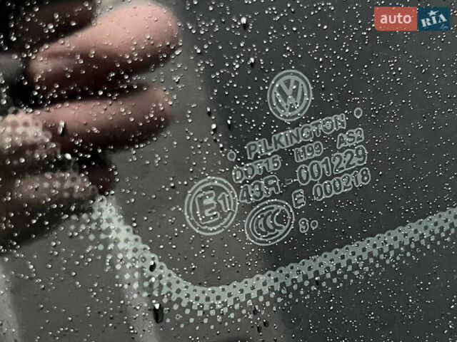 Чорний Фольксваген Пассат, об'ємом двигуна 1.8 л та пробігом 191 тис. км за 10300 $, фото 67 на Automoto.ua