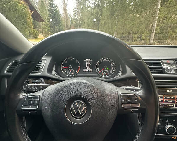 Черный Фольксваген Пассат, объемом двигателя 2 л и пробегом 156 тыс. км за 11499 $, фото 3 на Automoto.ua