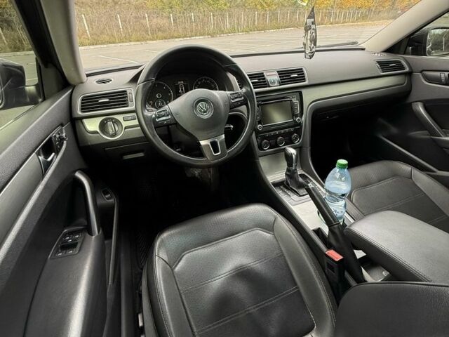 Черный Фольксваген Пассат, объемом двигателя 2 л и пробегом 265 тыс. км за 10500 $, фото 16 на Automoto.ua