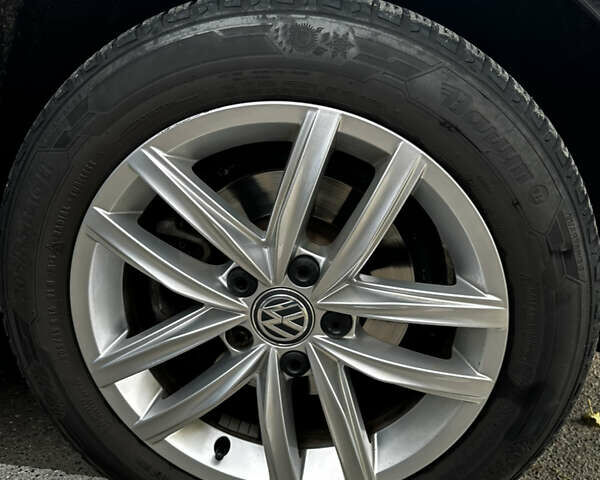 Чорний Фольксваген Пассат, об'ємом двигуна 1.6 л та пробігом 262 тис. км за 11300 $, фото 12 на Automoto.ua