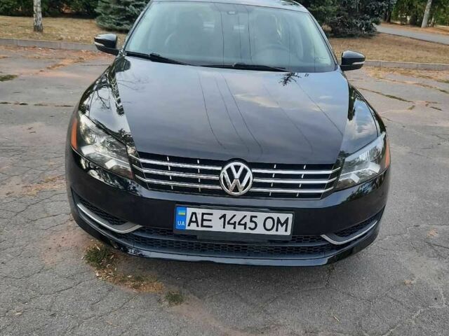 Чорний Фольксваген Пассат, об'ємом двигуна 2 л та пробігом 300 тис. км за 9499 $, фото 2 на Automoto.ua