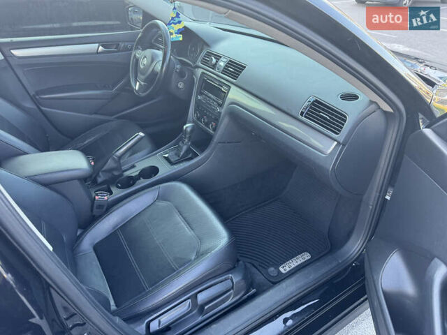Чорний Фольксваген Пассат, об'ємом двигуна 1.8 л та пробігом 252 тис. км за 10000 $, фото 10 на Automoto.ua