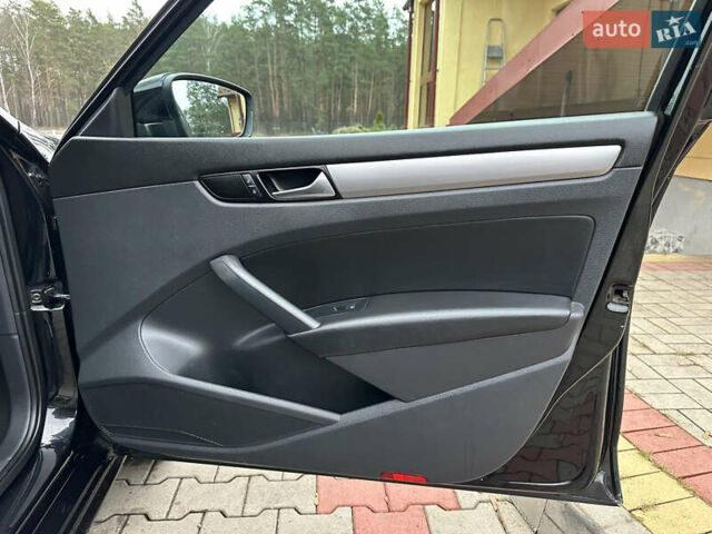 Черный Фольксваген Пассат, объемом двигателя 1.8 л и пробегом 247 тыс. км за 11000 $, фото 17 на Automoto.ua