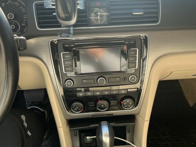 Черный Фольксваген Пассат, объемом двигателя 2 л и пробегом 286 тыс. км за 12000 $, фото 7 на Automoto.ua